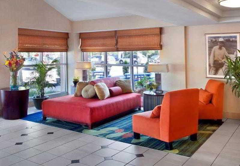 Fairfield Inn By Marriott Еймсбъри Екстериор снимка